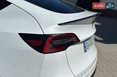 Внедорожник / Кроссовер Tesla Model Y 2021 в Тернополе