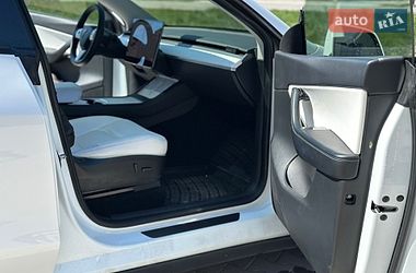 Внедорожник / Кроссовер Tesla Model Y 2021 в Тернополе