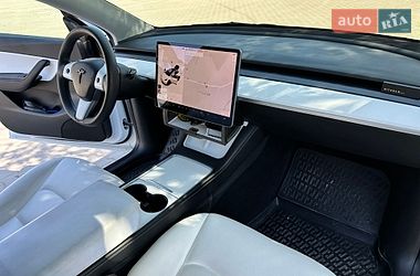 Внедорожник / Кроссовер Tesla Model Y 2021 в Тернополе