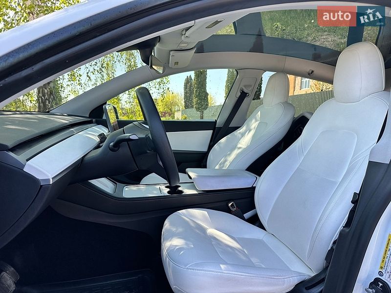 Внедорожник / Кроссовер Tesla Model Y 2021 в Тернополе