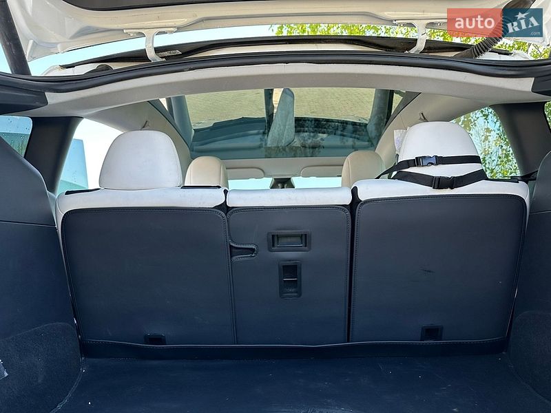 Внедорожник / Кроссовер Tesla Model Y 2021 в Тернополе