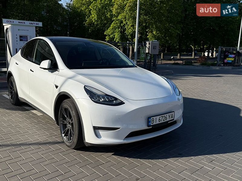 Tesla Model Y 2022
