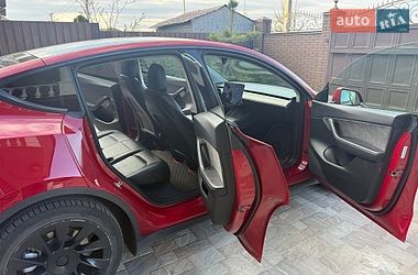 Внедорожник / Кроссовер Tesla Model Y 2022 в Киеве