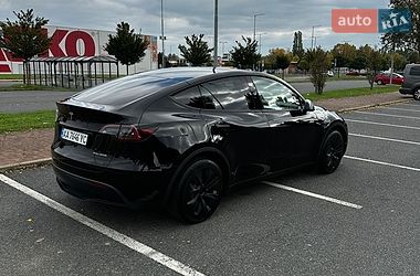 Внедорожник / Кроссовер Tesla Model Y 2024 в Киеве