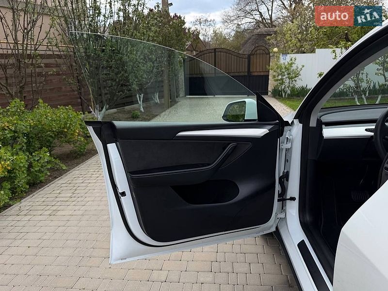 Внедорожник / Кроссовер Tesla Model Y 2022 в Одессе