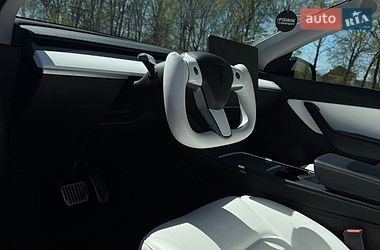 Внедорожник / Кроссовер Tesla Model Y 2021 в Старой Выжевке