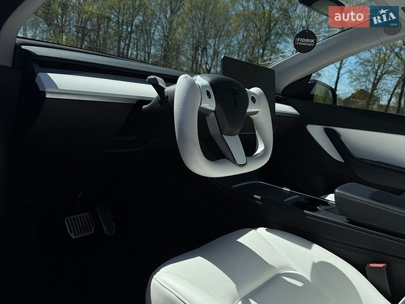 Внедорожник / Кроссовер Tesla Model Y 2021 в Старой Выжевке