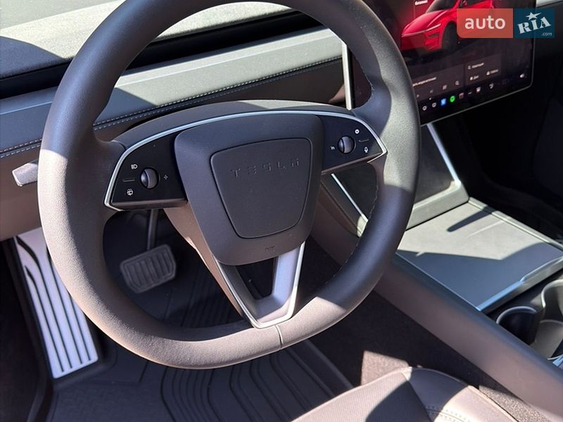 Внедорожник / Кроссовер Tesla Model Y 2025 в Харькове