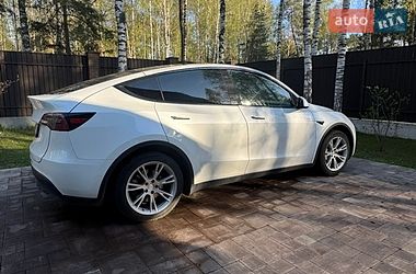 Внедорожник / Кроссовер Tesla Model Y 2021 в Киеве