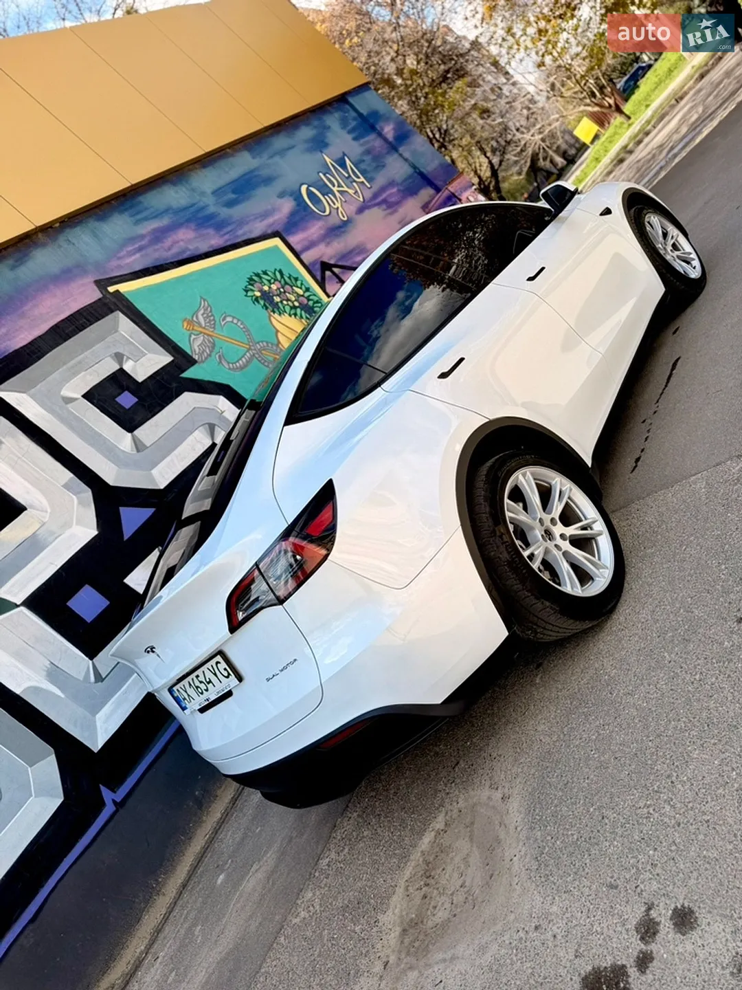 2024 Tesla Model Y - мініатюра 14