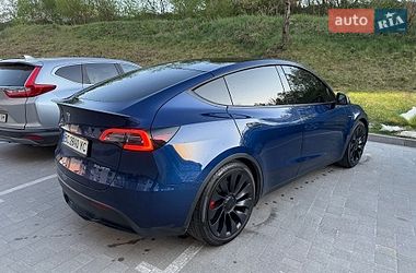 Внедорожник / Кроссовер Tesla Model Y 2021 в Львове
