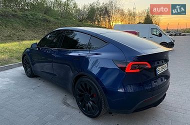 Внедорожник / Кроссовер Tesla Model Y 2021 в Львове