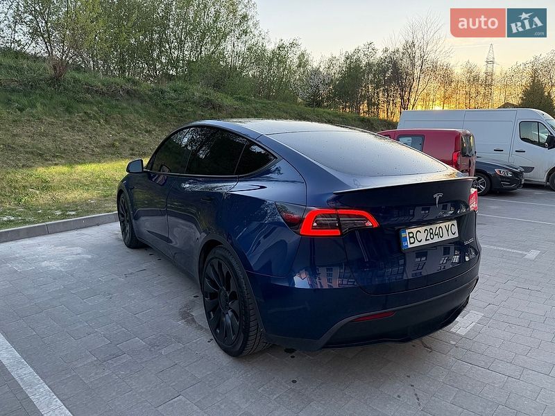 Внедорожник / Кроссовер Tesla Model Y 2021 в Львове