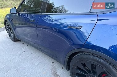 Внедорожник / Кроссовер Tesla Model Y 2021 в Львове