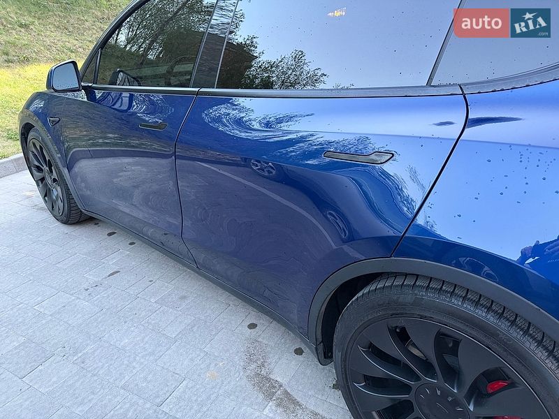 Внедорожник / Кроссовер Tesla Model Y 2021 в Львове