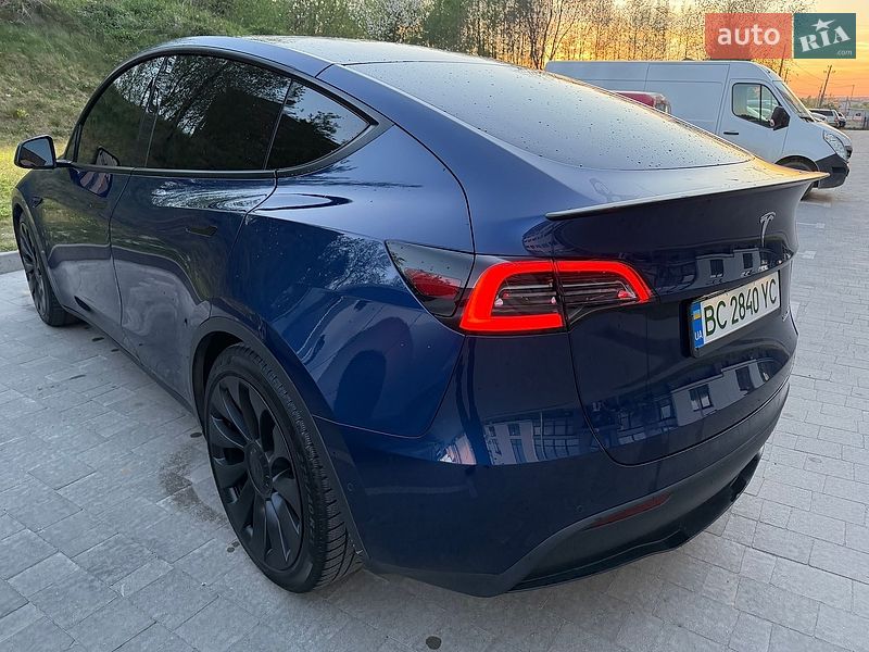 Внедорожник / Кроссовер Tesla Model Y 2021 в Львове