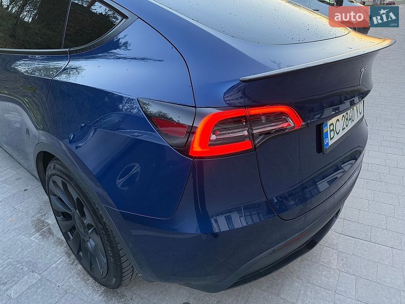 Внедорожник / Кроссовер Tesla Model Y 2021 в Львове