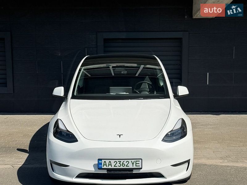 Внедорожник / Кроссовер Tesla Model Y 2023 в Киеве