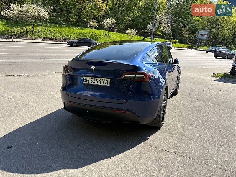 Внедорожник / Кроссовер Tesla Model Y 2023 в Киеве