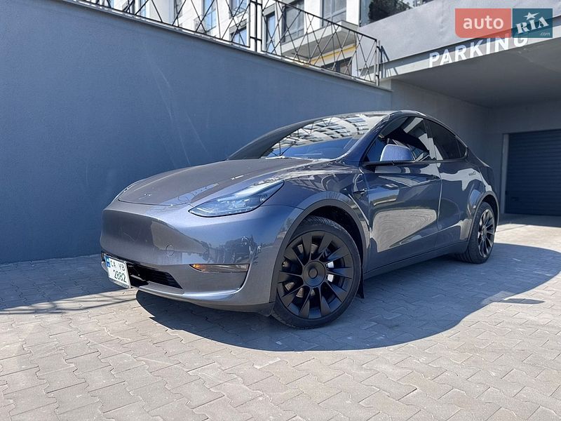 Внедорожник / Кроссовер Tesla Model Y 2023 в Черкассах