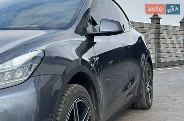 Внедорожник / Кроссовер Tesla Model Y 2020 в Дубно