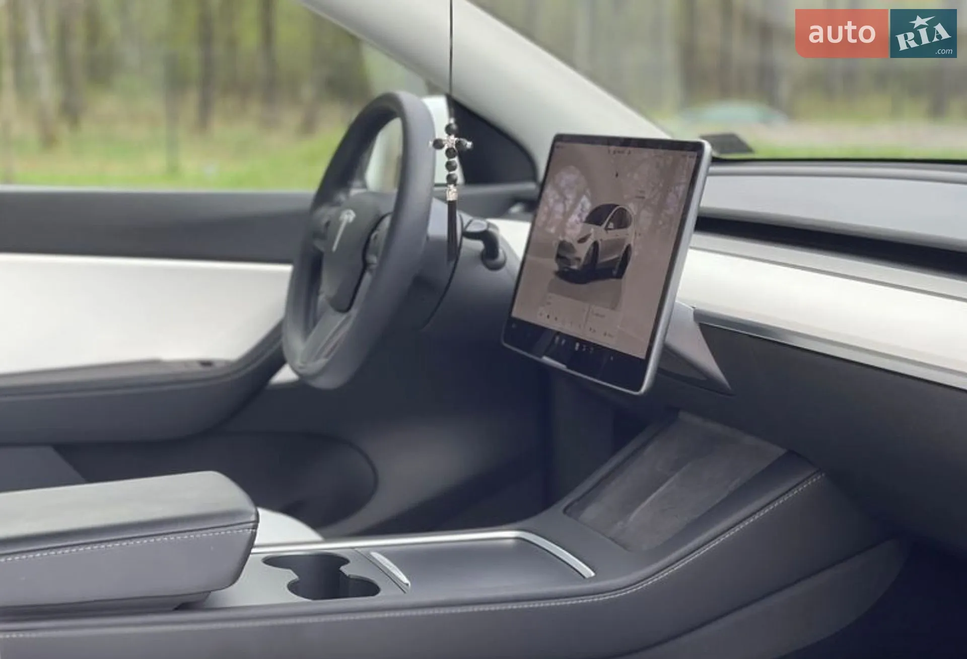 2021 Tesla Model Y - мініатюра 3