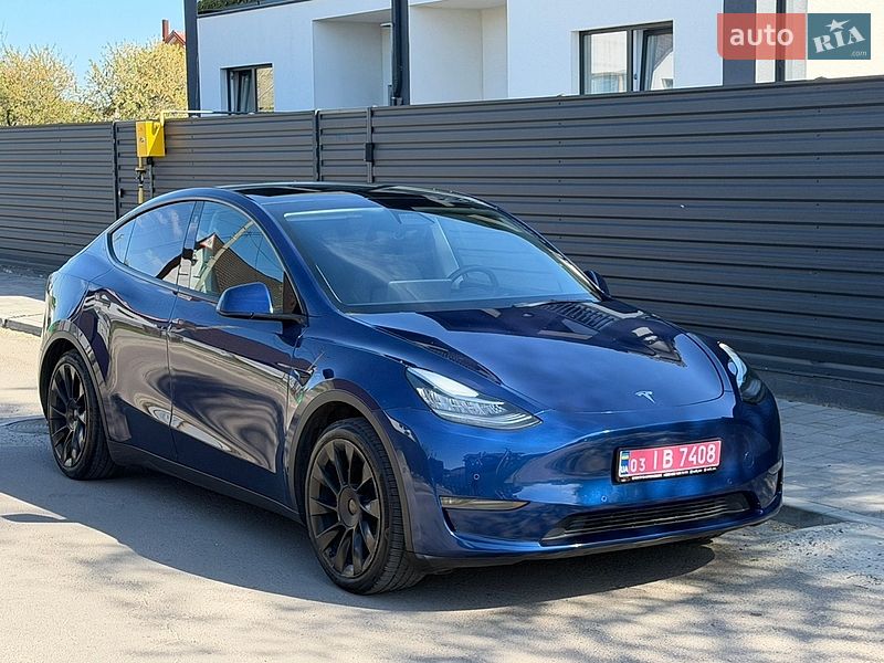 Tesla Model Y 2023