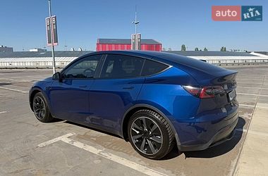 Внедорожник / Кроссовер Tesla Model Y 2021 в Киеве