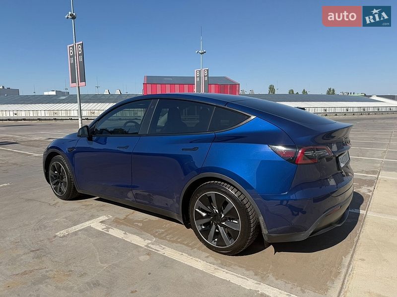 Tesla Model Y 2021