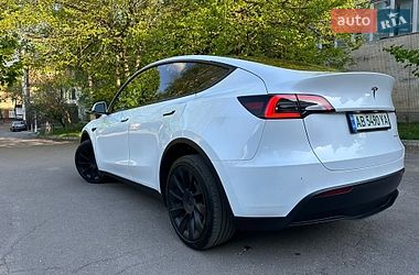 Внедорожник / Кроссовер Tesla Model Y 2024 в Киеве