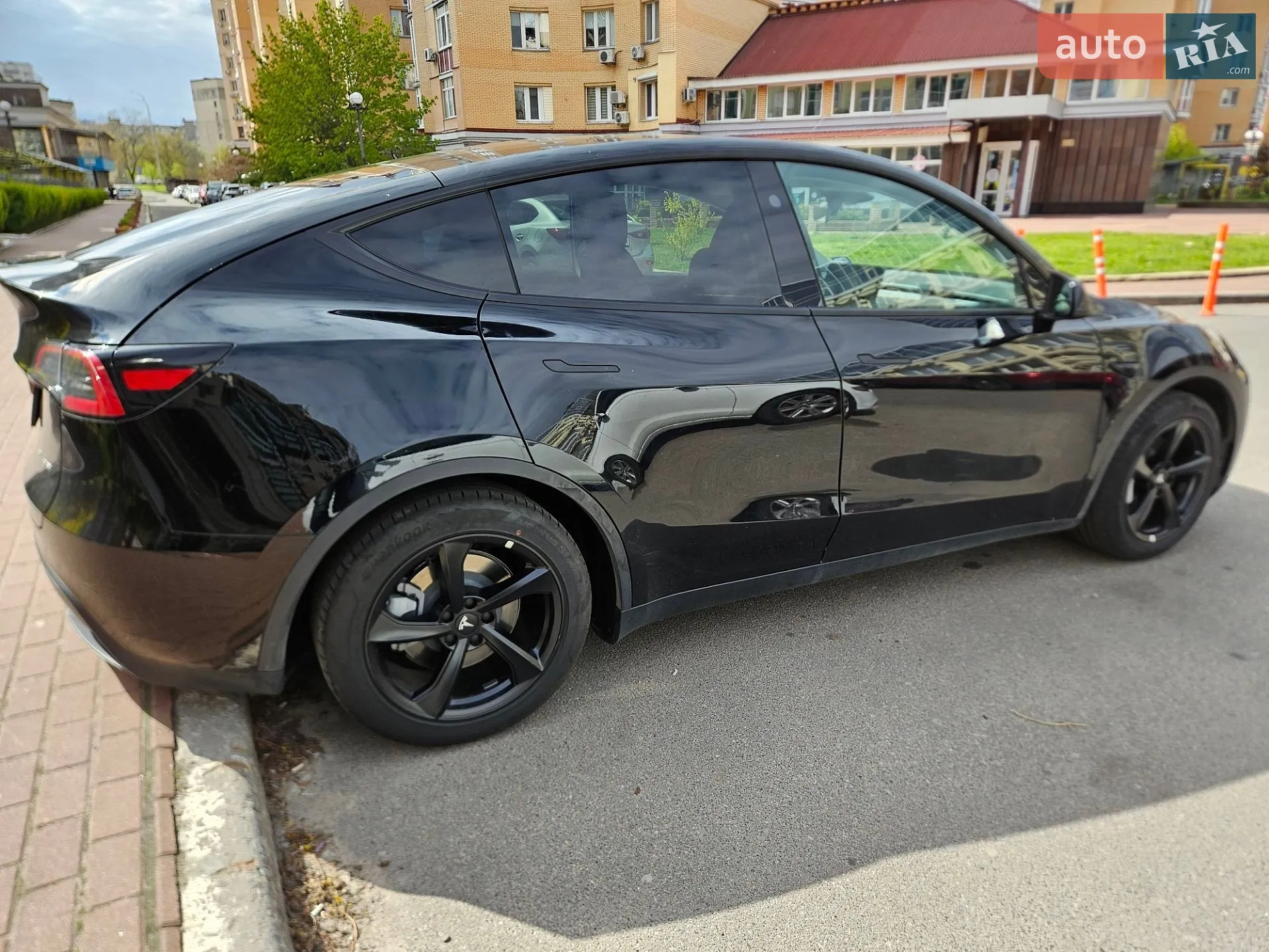 2024 Tesla Model Y - мініатюра 14