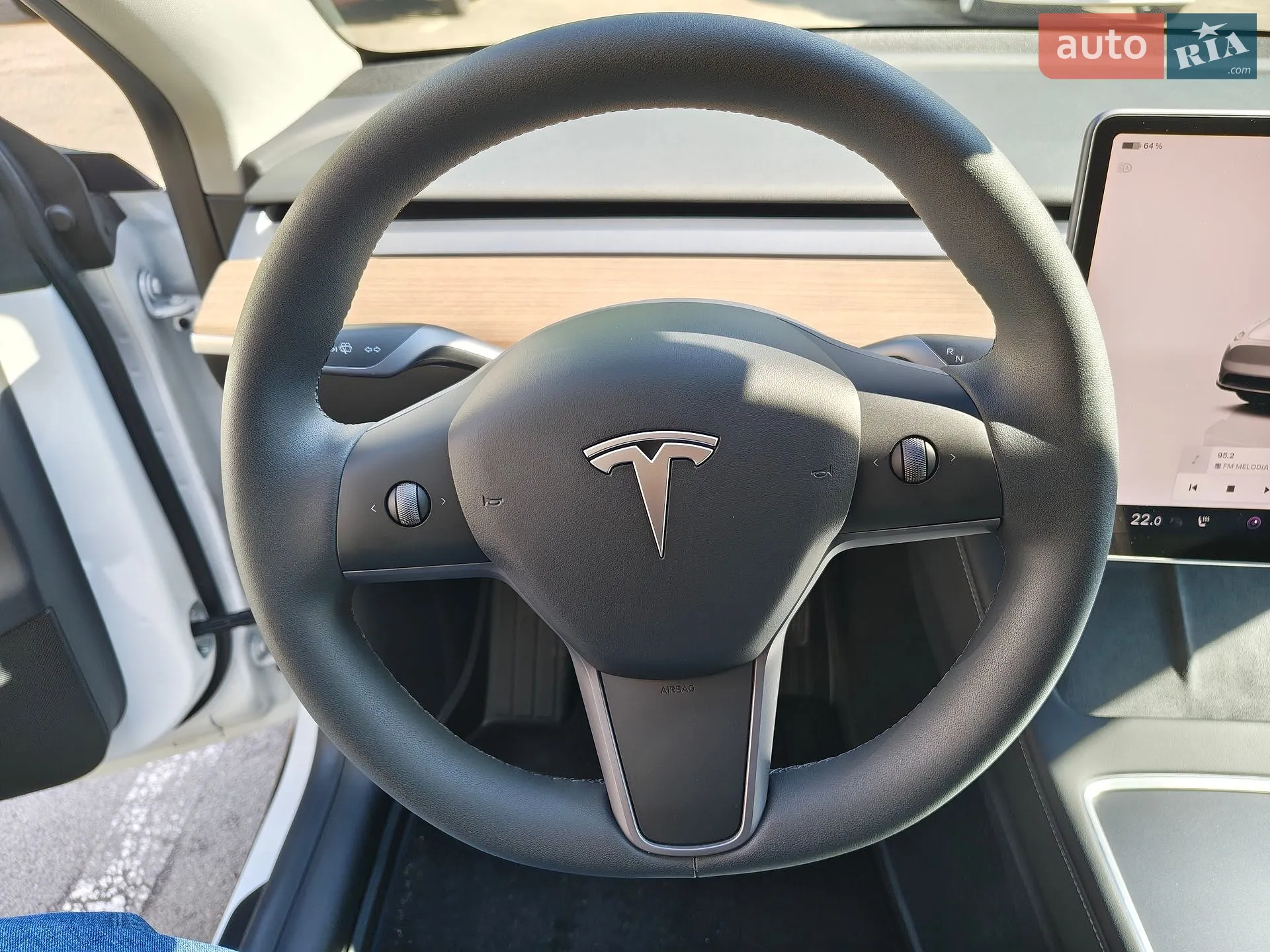 2022 Tesla Model Y - мініатюра 9