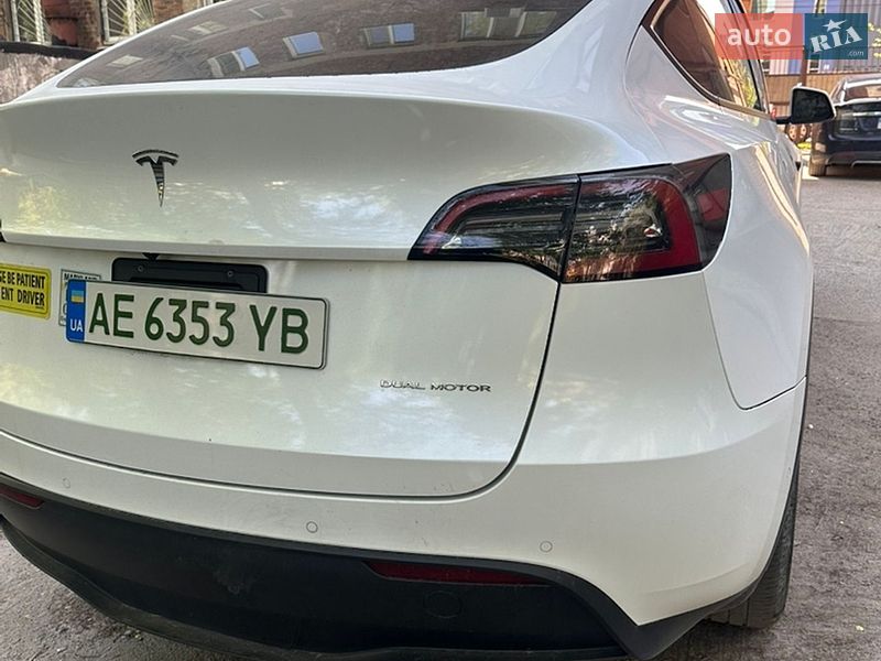 Внедорожник / Кроссовер Tesla Model Y 2021 в Днепре