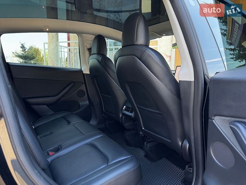 Внедорожник / Кроссовер Tesla Model Y 2022 в Тернополе