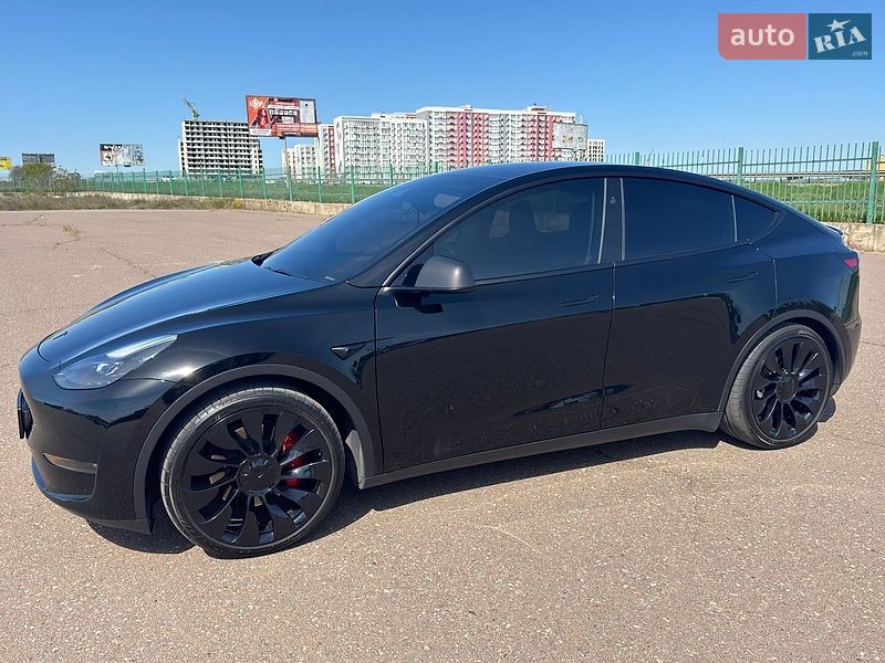 Внедорожник / Кроссовер Tesla Model Y 2023 в Одессе