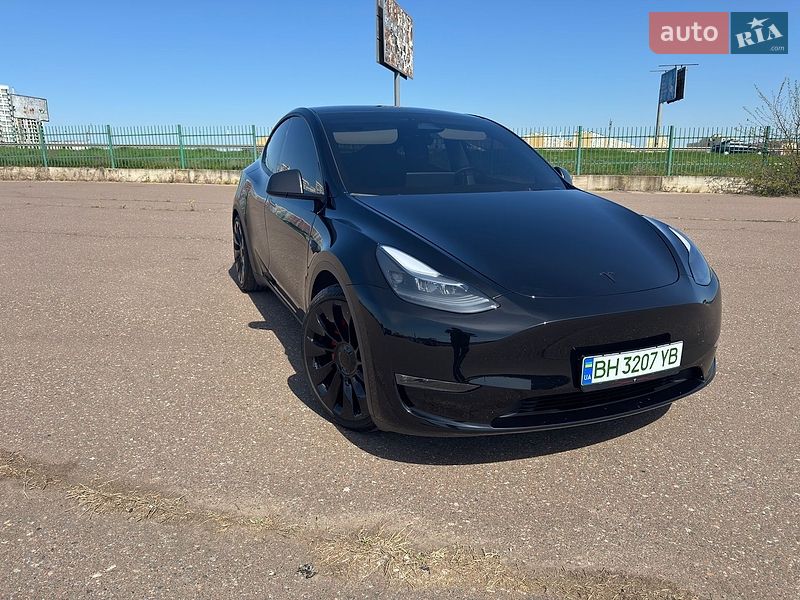 Внедорожник / Кроссовер Tesla Model Y 2023 в Одессе
