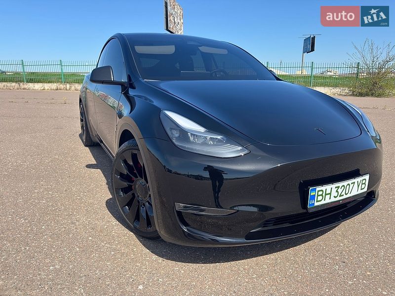 Внедорожник / Кроссовер Tesla Model Y 2023 в Одессе