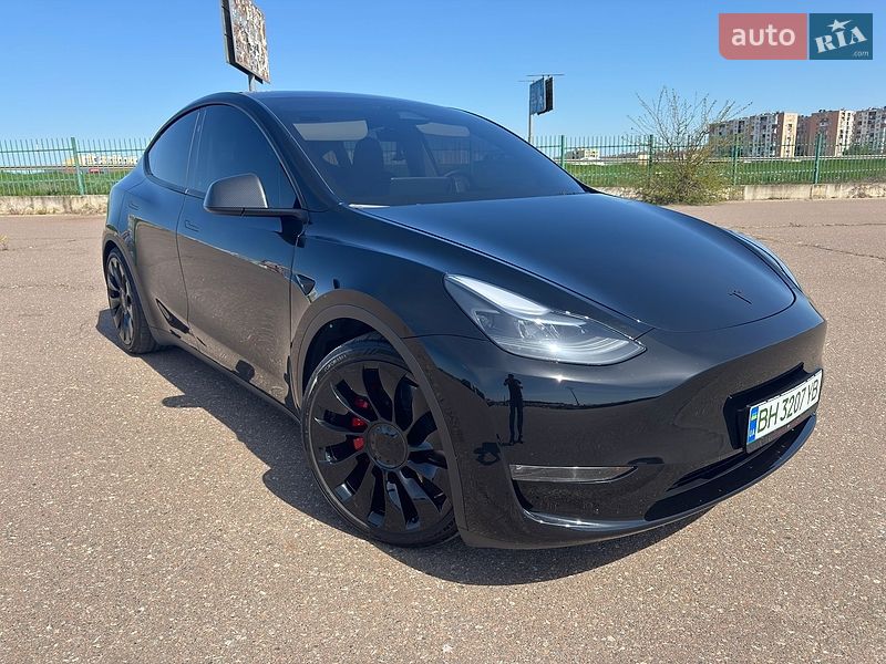 Внедорожник / Кроссовер Tesla Model Y 2023 в Одессе