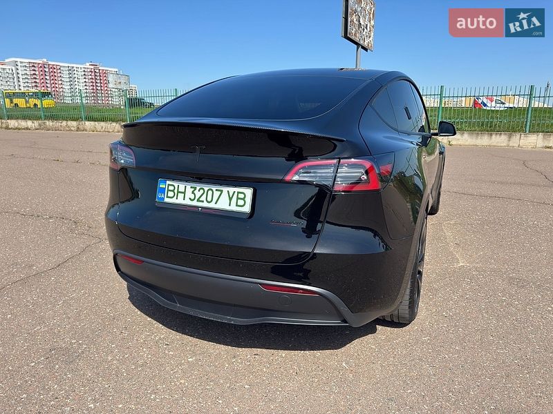 Внедорожник / Кроссовер Tesla Model Y 2023 в Одессе
