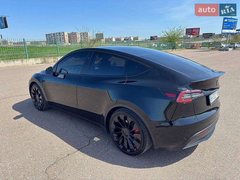 Внедорожник / Кроссовер Tesla Model Y 2023 в Одессе
