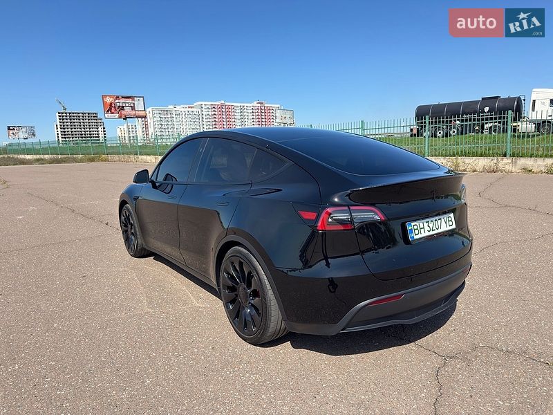 Внедорожник / Кроссовер Tesla Model Y 2023 в Одессе