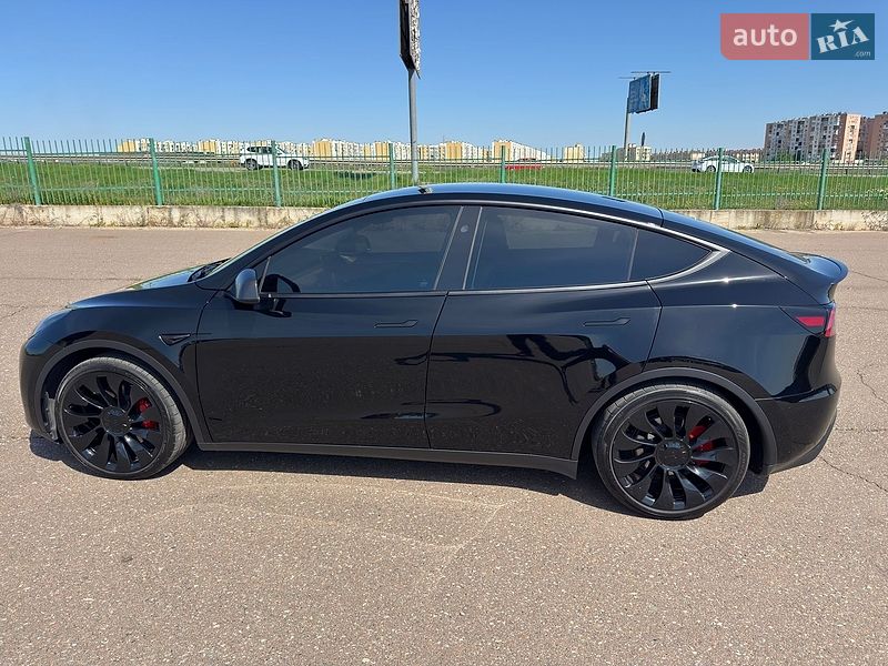 Внедорожник / Кроссовер Tesla Model Y 2023 в Одессе