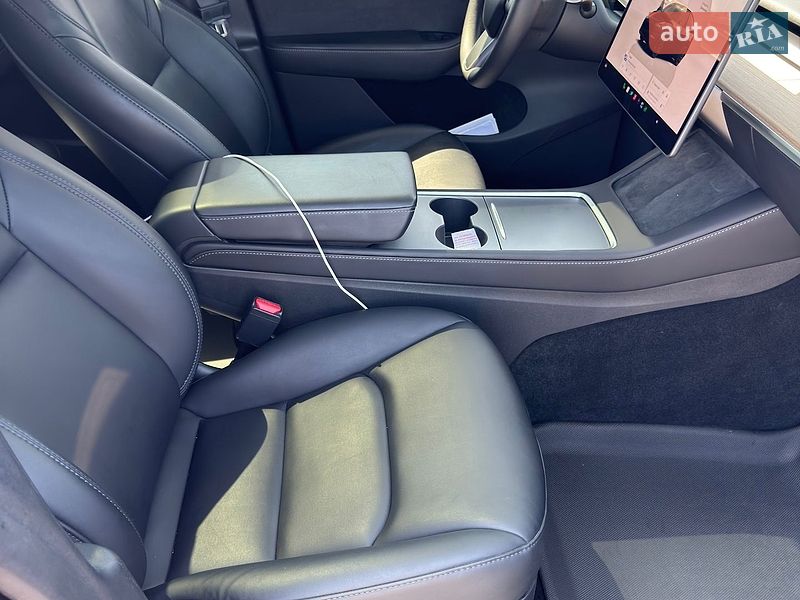 Внедорожник / Кроссовер Tesla Model Y 2023 в Одессе