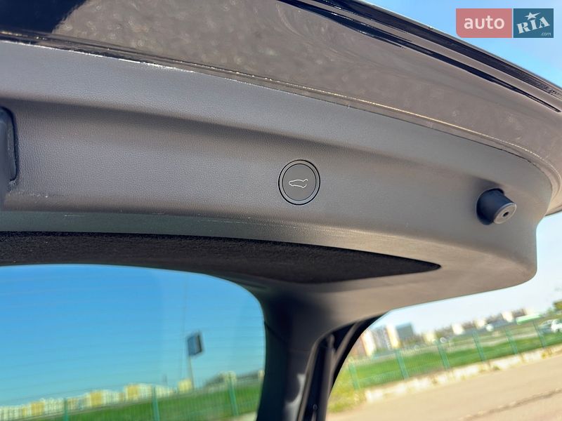 Внедорожник / Кроссовер Tesla Model Y 2023 в Одессе