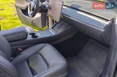 Внедорожник / Кроссовер Tesla Model Y 2024 в Львове