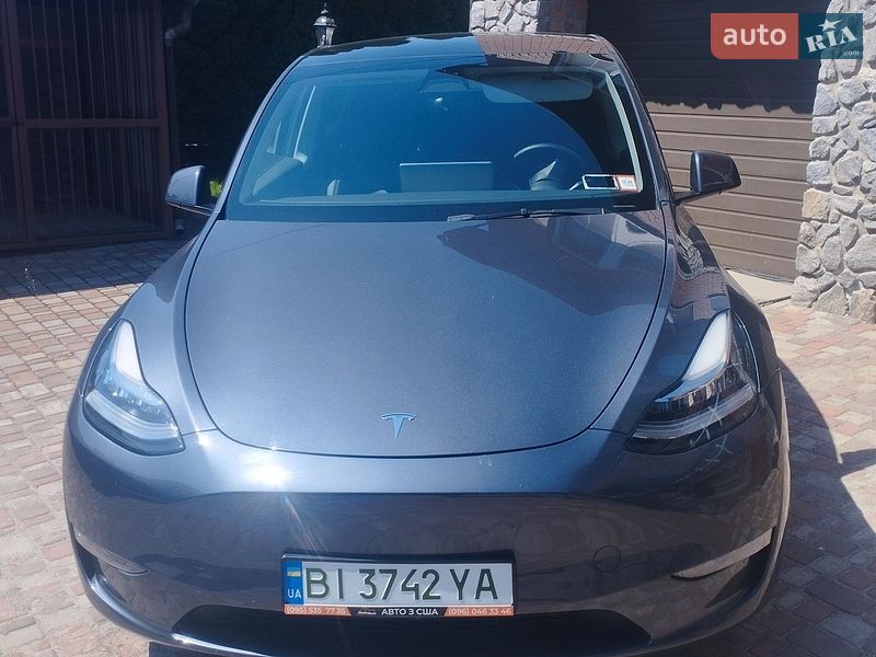 Внедорожник / Кроссовер Tesla Model Y 2023 в Полтаве