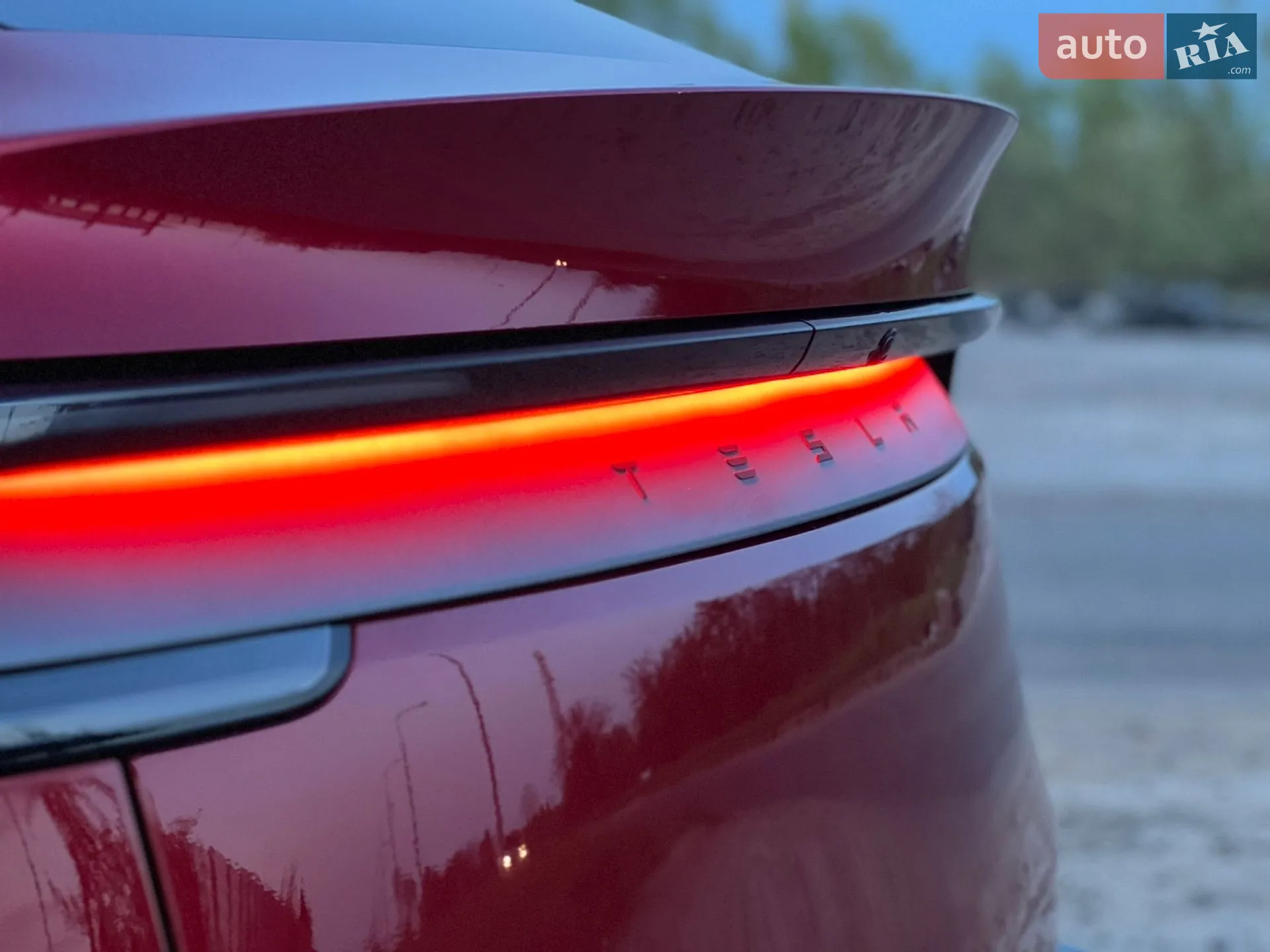 2025 Tesla Model Y - мініатюра 5