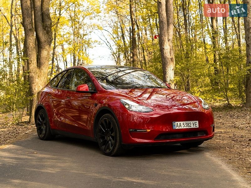 Внедорожник / Кроссовер Tesla Model Y 2021 в Киеве