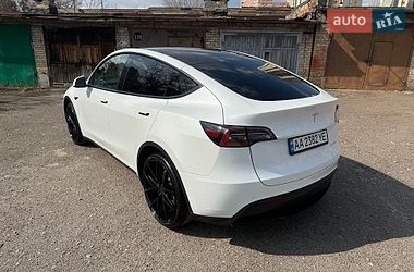Внедорожник / Кроссовер Tesla Model Y 2021 в Киеве