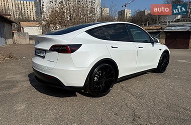 Внедорожник / Кроссовер Tesla Model Y 2021 в Киеве